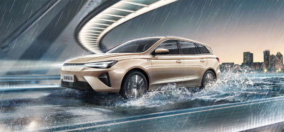 NEDC501Km مدى القيادة Roewe Ei5 MPV المركبات الكهربائية النقية السرعة القصوى 185km/h 8.3sec 0-100km/h التسارع