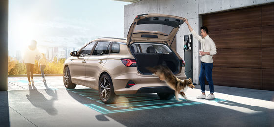 NEDC501Km مدى القيادة Roewe Ei5 MPV المركبات الكهربائية النقية السرعة القصوى 185km/h 8.3sec 0-100km/h التسارع