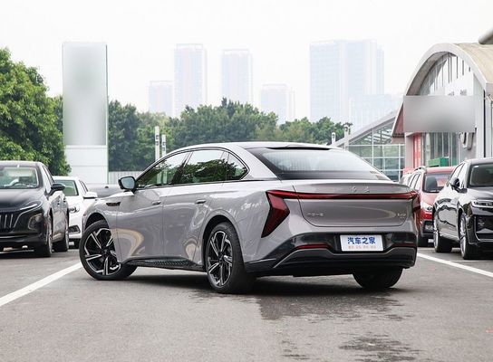 مركبة كهربائية نقية الصين العلامة التجارية الشهيرة هونغ تشي إيه إتش7 2024 600 كم برو مع 600 كم المدى الطويل و 4 أبواب / 5 مقاعد سيدان
