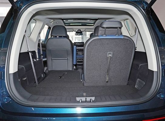 ليفان جيلي رويلان 9 EV السيارة 470km المدى السيارات النقية EV السيارات الطاقة الجديدة