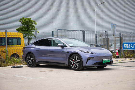 السيارة الكهربائية النقية فيفان F7 تأتي مع شحن بطارية مجانية وتبديلها مدى الحياة 500km RWD سيارة كهربائية