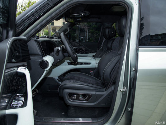 مبيعات مسبقة 2024 معرض بيجين للسيارات BYD يانغوانغ U8 2024 سيارة فاخرة 1197 حصان 4موتور 4wd سيارة كهربائية Byd U8 الهجينة