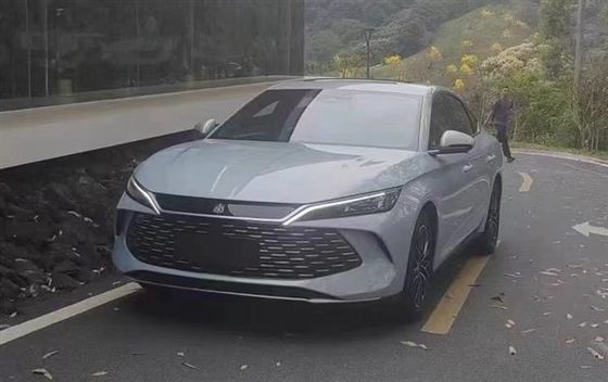 مبيعات مسبقة 2024 بي واي دي قين L DM-i 80km سيارة كهربائية هبطت قريبا سيارة هجينة 1.5T 101ps L4 سيارة جديدة