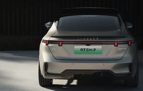 اليوم أحدث إطلاق LYNK & CO 07 EM-P 126km طيلة المدى المحرك الكهربائي 160 كيلوواط