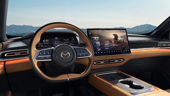 أول سيارة كهربائية نقية مازدا إيز-6 هي سيارة سيدان ذات محرك عجلات خلفية