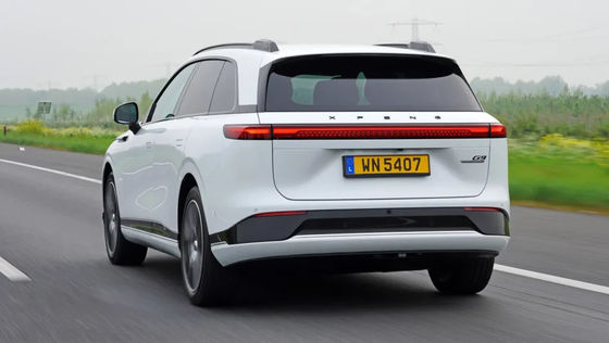 سيارات الدفع الكهربائي الجديدة الممتازة - Xpeng G9 2024 570km pro مع 230 محرك قوة 430N.m عزم الدوران 6.4sec 0-100km / h التسارع