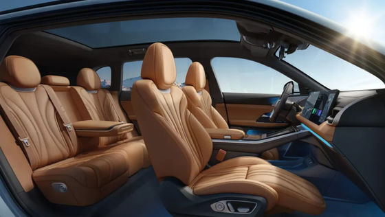 سيارات الدفع الكهربائي الجديدة الممتازة - Xpeng G9 2024 570km pro مع 230 محرك قوة 430N.m عزم الدوران 6.4sec 0-100km / h التسارع