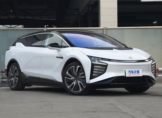 سيارات الدفع الرباعي الكهربائية النقية Hiphi Y 560km RWD Pioneer Edition مع 0.63h شحن سريع 190km/h السرعة القصوى 336PSmotorpower سيارة نيو إيف