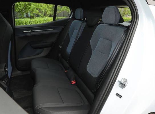 سيارة فولفو الكهربائية الكهربائية الخالصة SUV EX30 410km مدة طويلة إصدار RWD الأساسي مع 272P.s وعزم دوران 343N.m من قوة المحرك