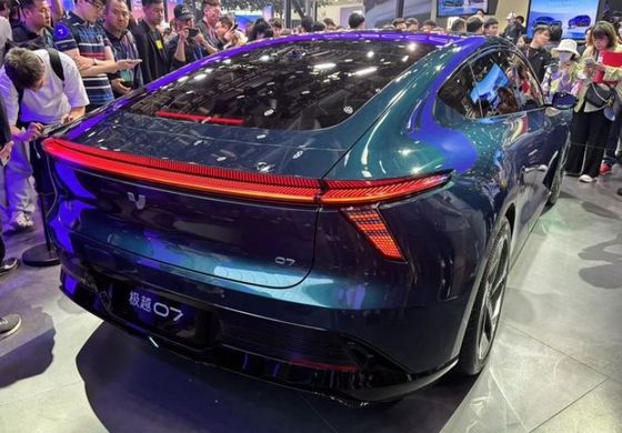 مبيعات مسبقة Geely& Baidu العلامة التجارية المشتركة Jiyue07 سيارة كهربائية نقية بمحرك 200kw/271P.s قوة محرك 2WD محرك القيادة 4 باب/5 مقاعد