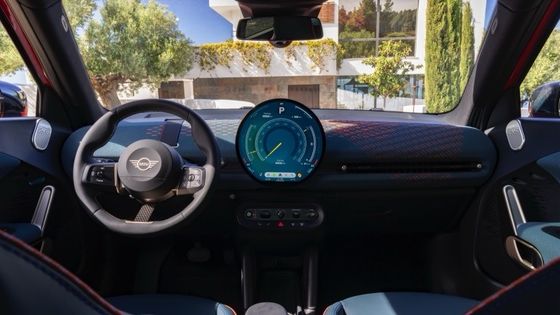 كل شيء جديد الكهربائية MINI Aceman SE 54.2kwh بطارية مع 215 حصان قوية و 330N.m محرك 7.1s تسريع من 0-100km / h