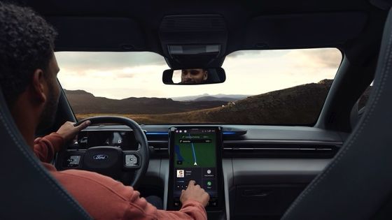 جاهز للذهاب الكهربائية النقية كروسوفر فورد إكسبلورر AWD مع 532km WLTP 250kw / 340P.s محرك القوة وسرعة قصوى 180km / h