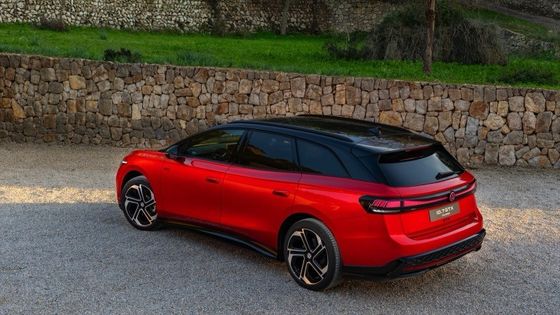 فولكسفاجن إد 7 تورير جي تي إكس سيارة جديدة مع 91 كيلوواط بطارية من 250 كيلوواط (340P.s) طاقة المحرك 6.0 ثانية التسارع 0-100 كم / ساعة