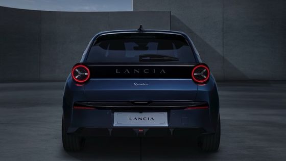 السيارة الكهربائية الأولى من "لانشيا إيبسيلون" المحدودة بمحرك مقعد في الأمام لـ 154 حصان و 260 نايتومتر