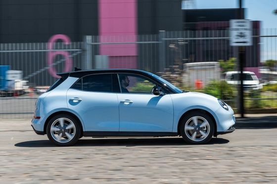 السيارات الكهربائية 2024 GMW ORA سيارة كهربائية نقية مع 126kw/171ps القوة المتحركة 160km/h السرعة القصوى& 400kmRANGE