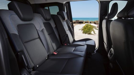 موقف قيادة مريح ومقصورة عملية مع قيمة جيدة نيسان تاون ستار MPV Pure Ev مع WLTP 285km