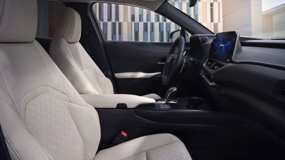 ليكسوس UX300e 2023 مراجعة، الكهربائية الكاملة EV 440km نطاق WLTP 7.5s 0-100km/h تسارع مع 150kw قوة سيارة كهربائية نقية