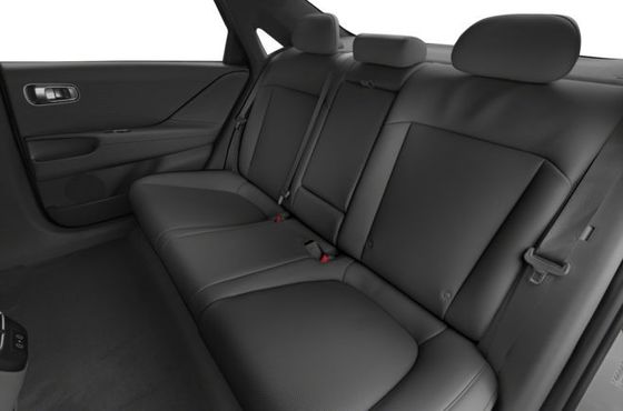 السيارة الكهربائية الأكثر كفاءة من حيث الطاقة هي هيونداي إيونيك 6 السيارة الكهربائية النقية مع أقصى مدى 361 ميل تغطي 4.17 ميلا / كيلوواط مدى طويل