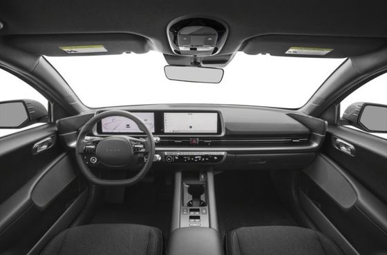 السيارة الكهربائية الأكثر كفاءة من حيث الطاقة هي هيونداي إيونيك 6 السيارة الكهربائية النقية مع أقصى مدى 361 ميل تغطي 4.17 ميلا / كيلوواط مدى طويل