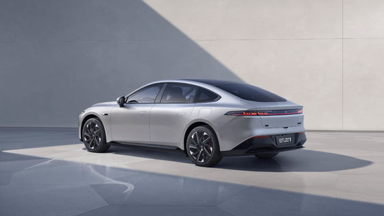 2024 قوية Dongfeng Eπ 007 200Pro EREV 200km CLTC 160kw محرك قوة 310N.m عزم دوران مع 7.2s 0-100km / h التسارع