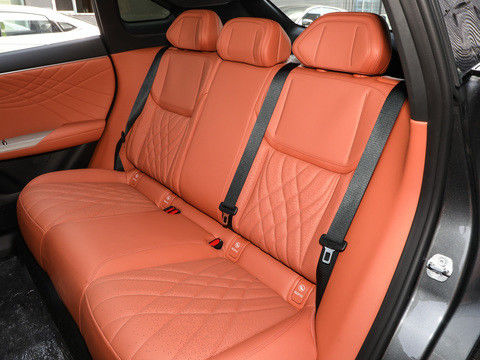 أحدث نظام هواوي DEEPAL S07 2024 EREV مع 121km CLTC0.5h وقت الشحن السريع 175kW أقصى طاقة 320N.m عزم