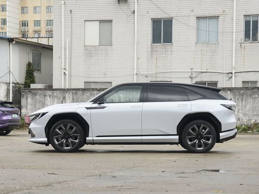 2025 GAC هوندا P7 SUV الكهربائية 620km Range السيارات الكهربائية