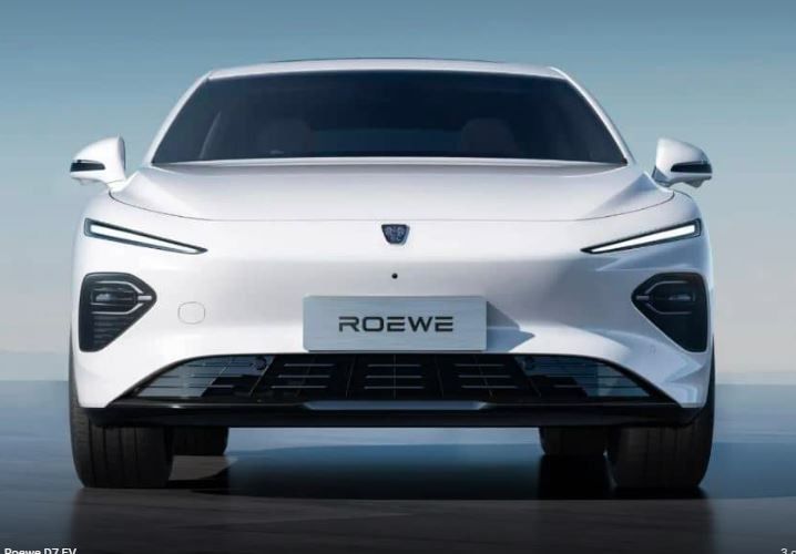 سيارة كهربائية لـ Roewe D7 EV مع RWD ، 197 حصان ، 0-100 كم / ساعة في 7.3 ثانية ، بطارية LFP 59,2 كيلوواط في الساعة ، 510 كم