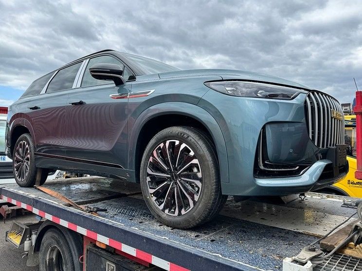 "شيري أوتو 2024" "أحدث سيّارة من طراز "جاكو جي8" "سيّارة من طراز متوسط" "تصل سرعتها إلى 205 كم/ساعة"