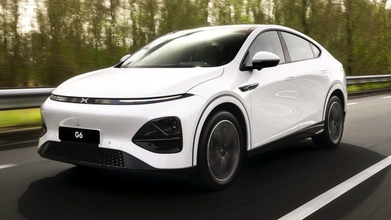 Xpeng G6 RWD Long Range Electric Vehicle SUV EV سيارة كهربائية بقوة محرك 210kw RWD القيادة و 490km Range